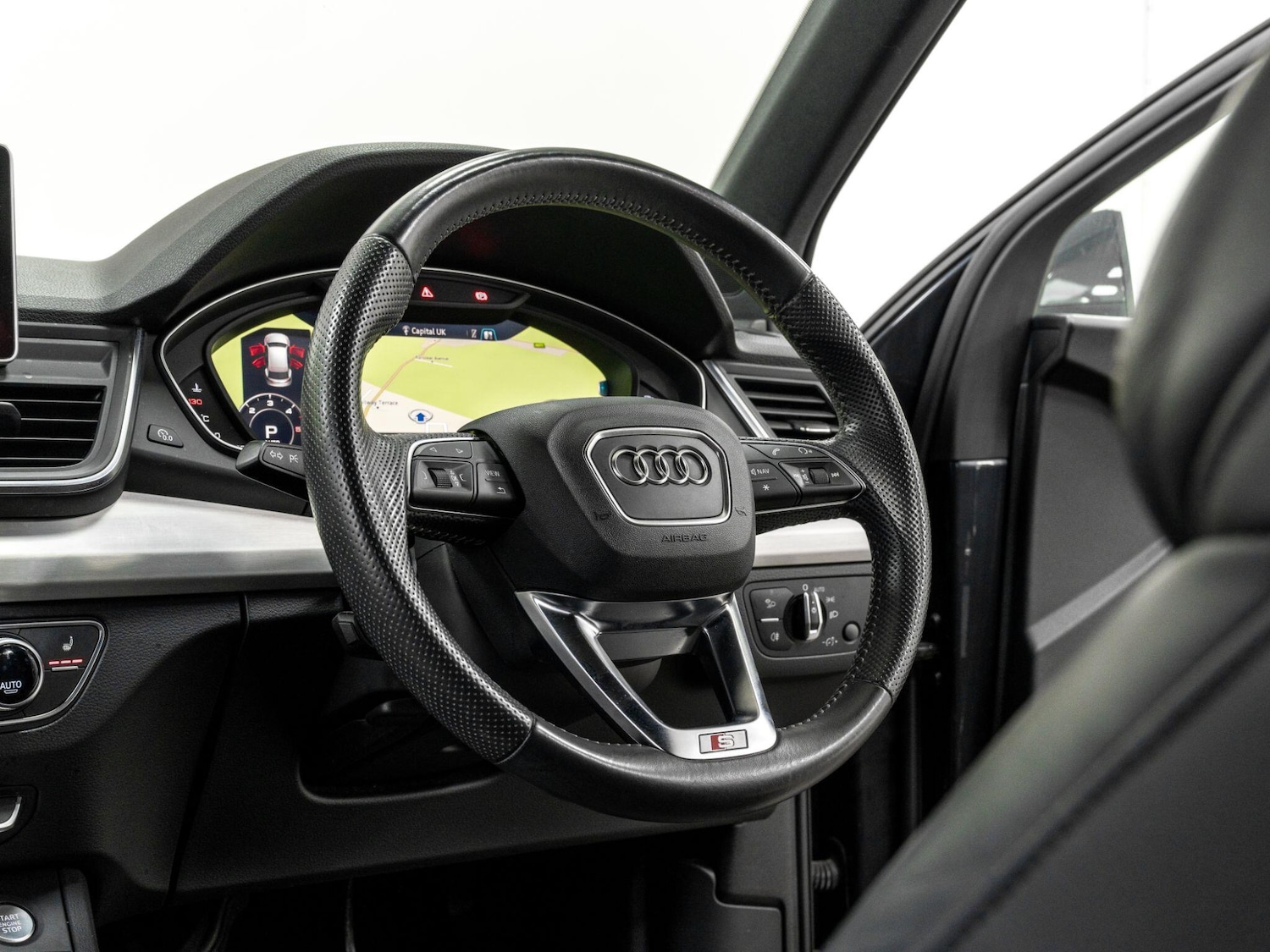 Used Audi Q5 2018 for sale - 76432356: Photo 21