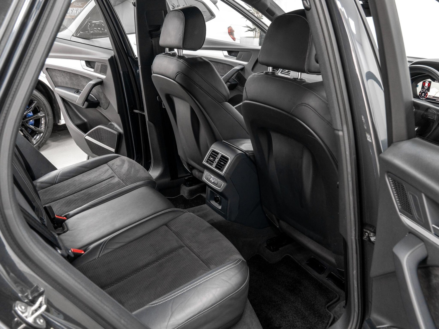 Used Audi Q5 2018 for sale - 76432356: Photo 25