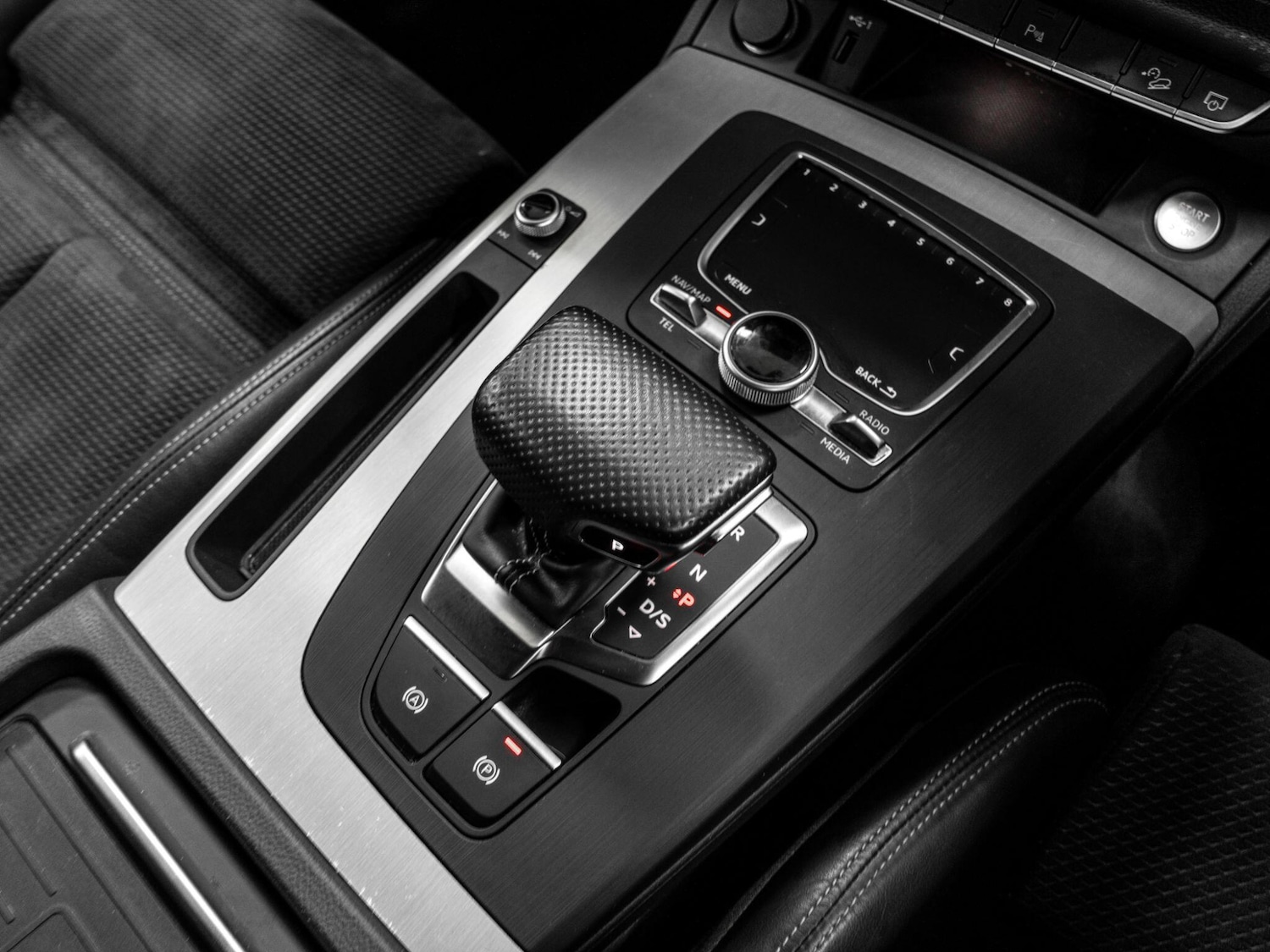 Used Audi Q5 2018 for sale - 76432356: Photo 45