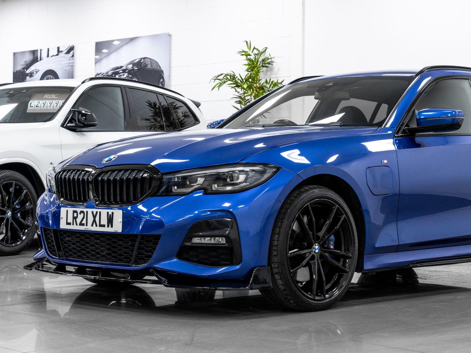 Used BMW 3 Series 2021 for sale - 76349620: Photo 32