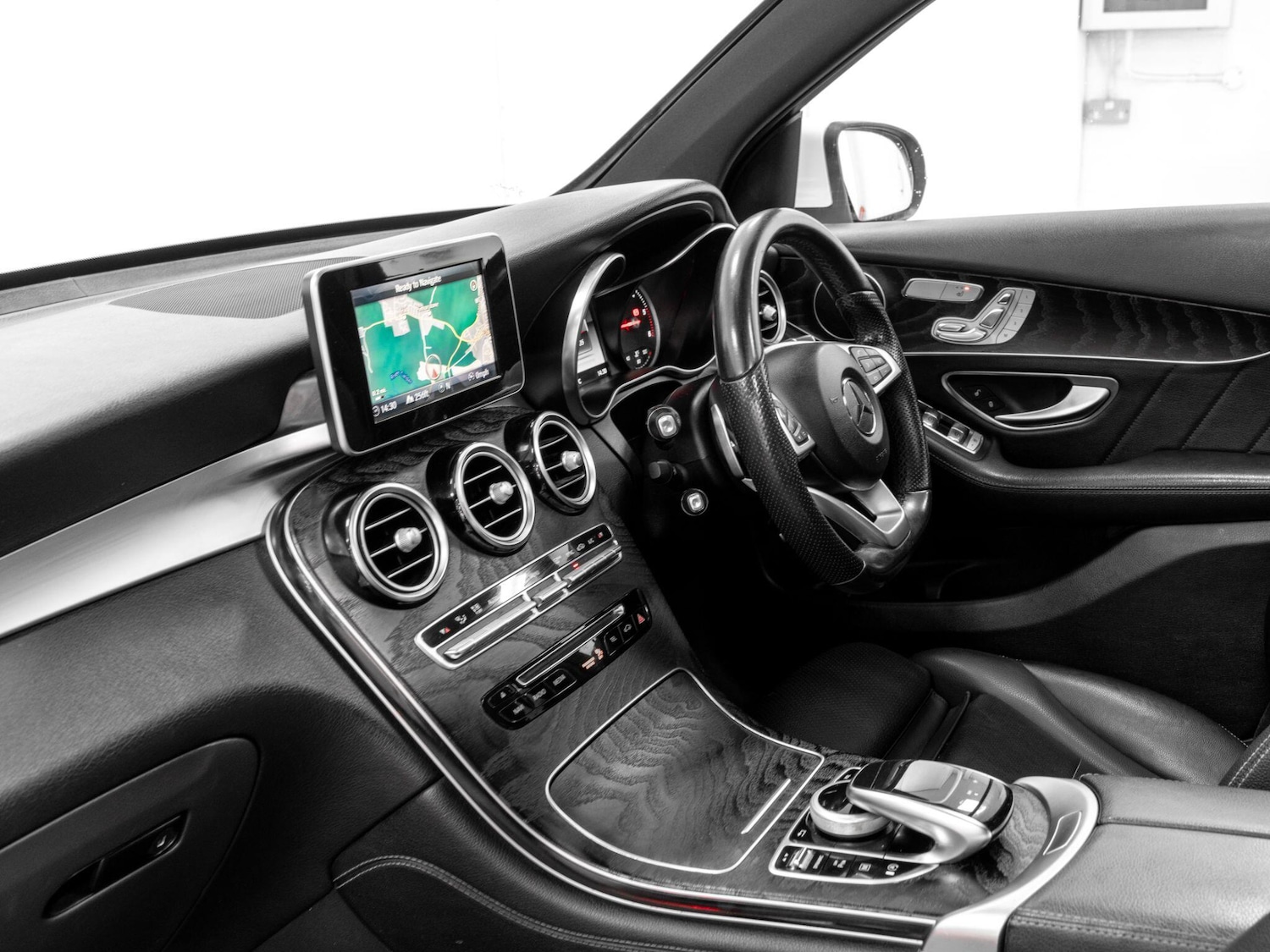 Used Mercedes-Benz GLC 2017 for sale - 76059309: Photo 42