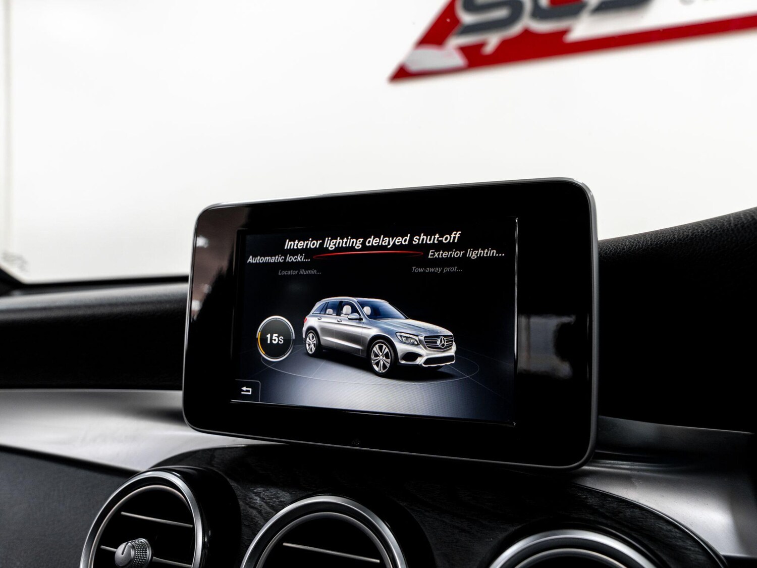 Used Mercedes-Benz GLC 2017 for sale - 76059309: Photo 59