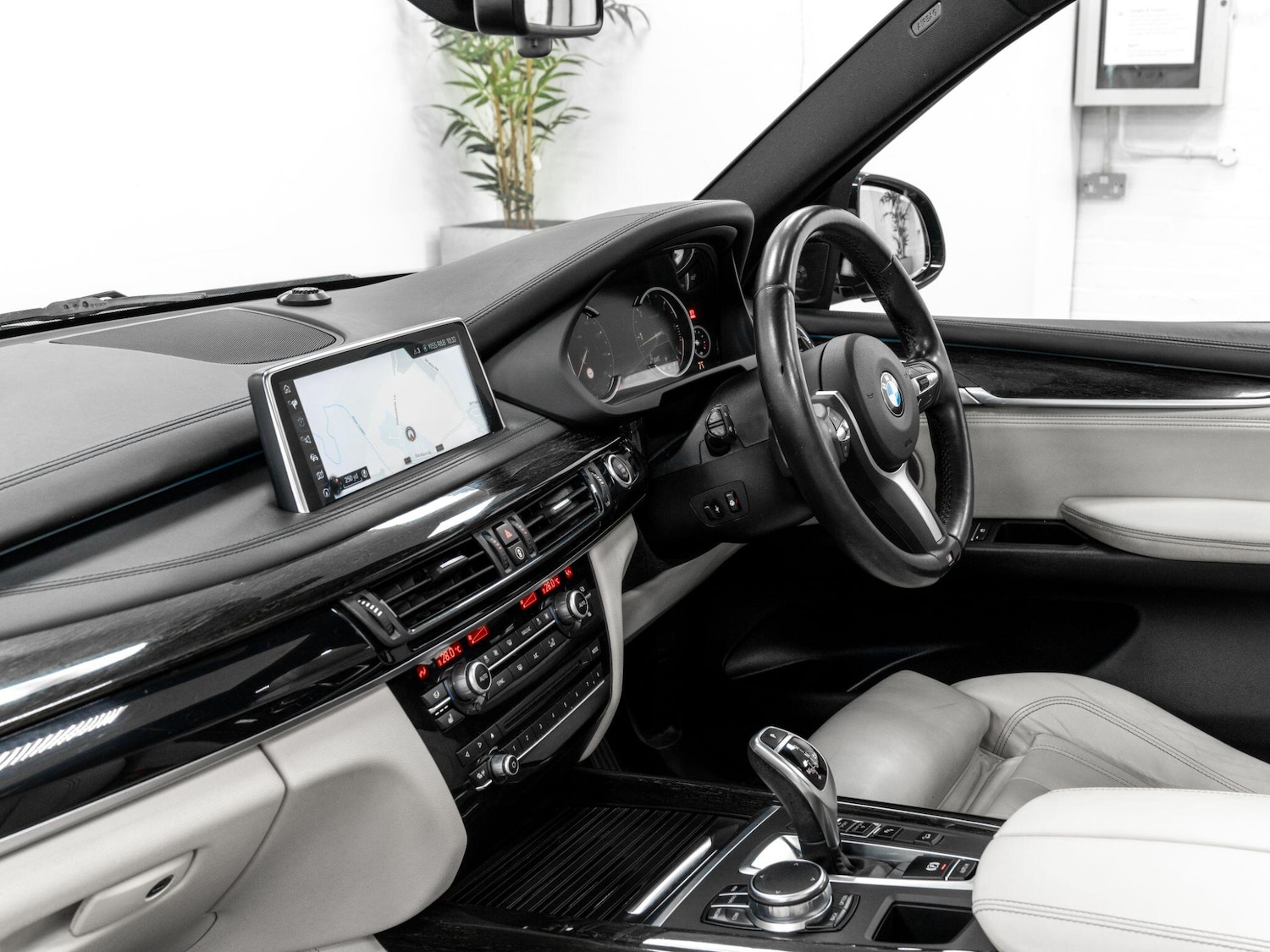 Used BMW X5 2017 for sale - 77376428: Photo 44