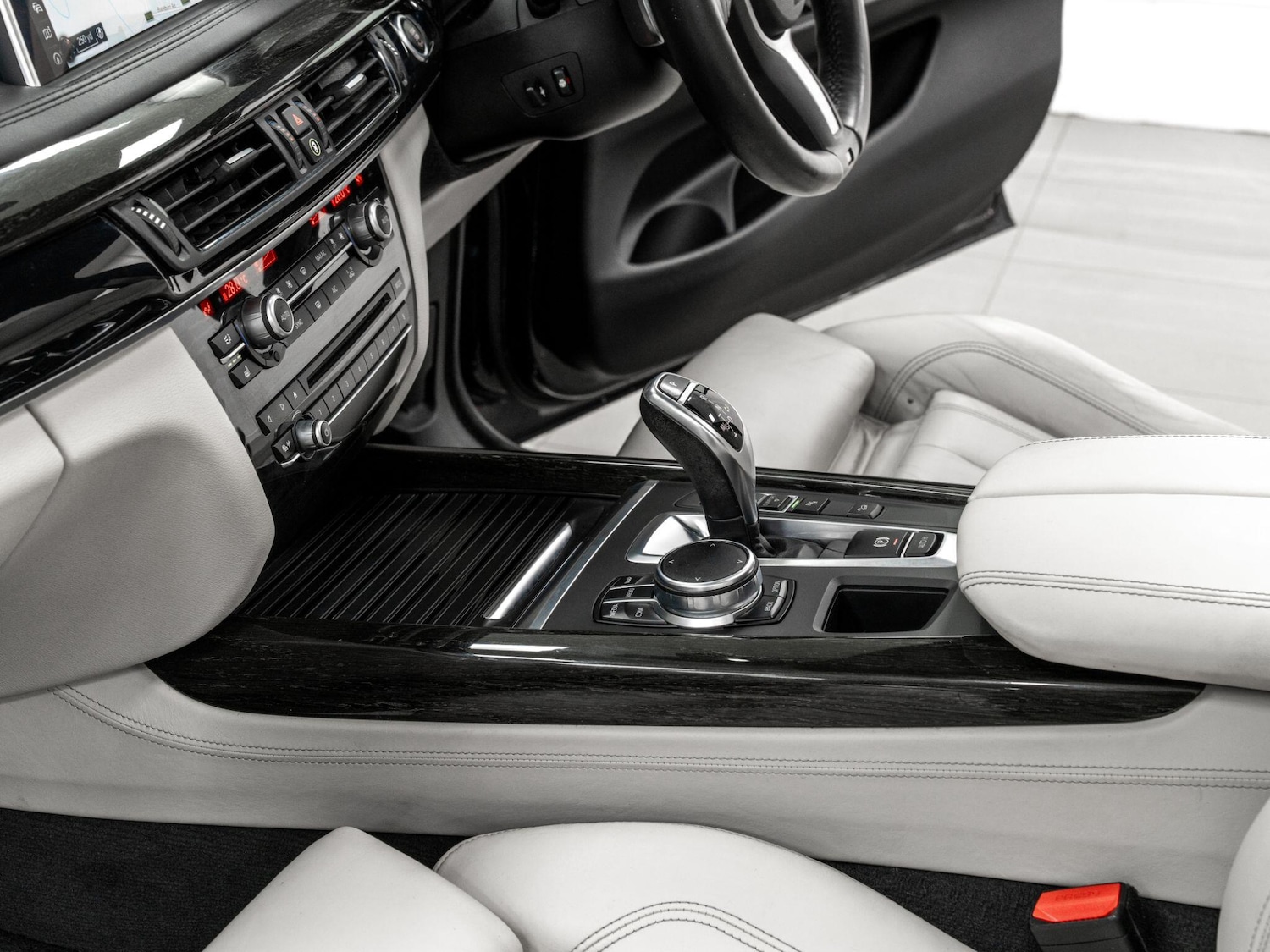 Used BMW X5 2017 for sale - 77376428: Photo 46