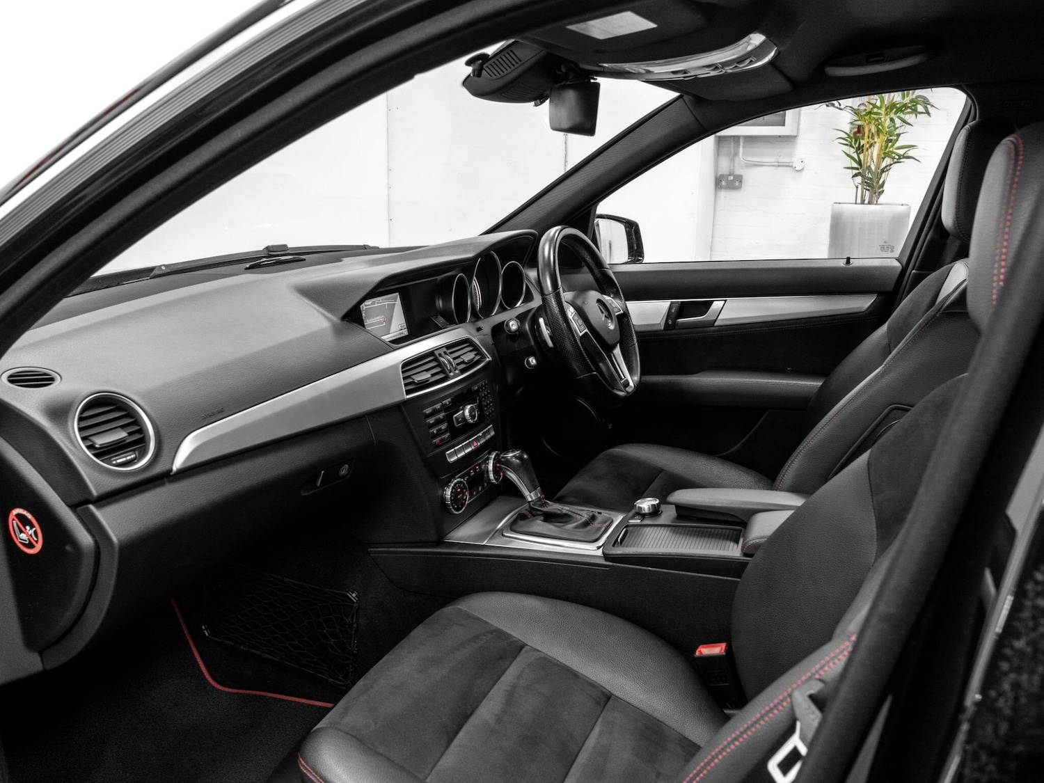 Used Mercedes-Benz C Class 2013 for sale - 76839559: Photo 20