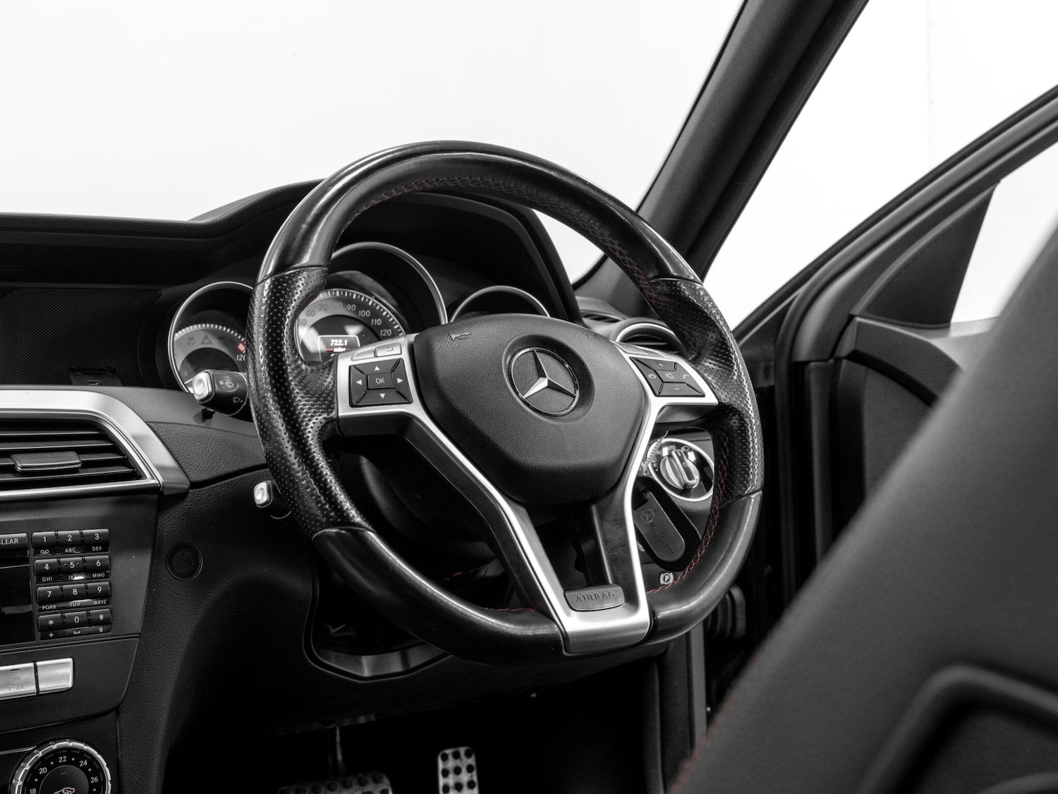 Used Mercedes-Benz C Class 2013 for sale - 76839559: Photo 21