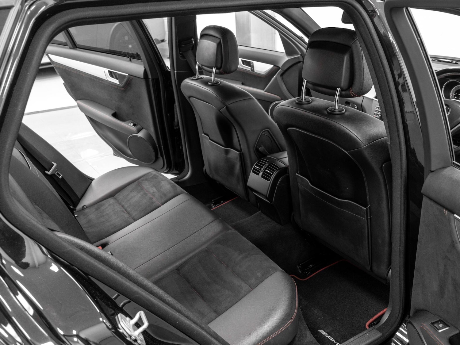 Used Mercedes-Benz C Class 2013 for sale - 76839559: Photo 25