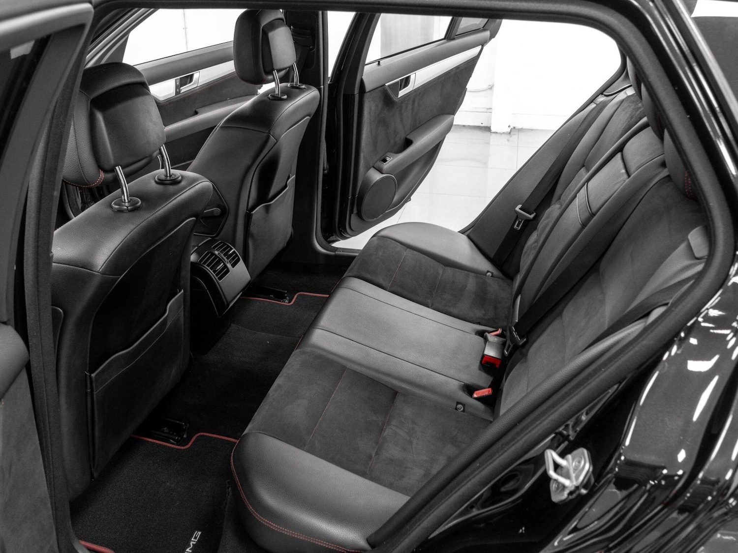 Used Mercedes-Benz C Class 2013 for sale - 76839559: Photo 26