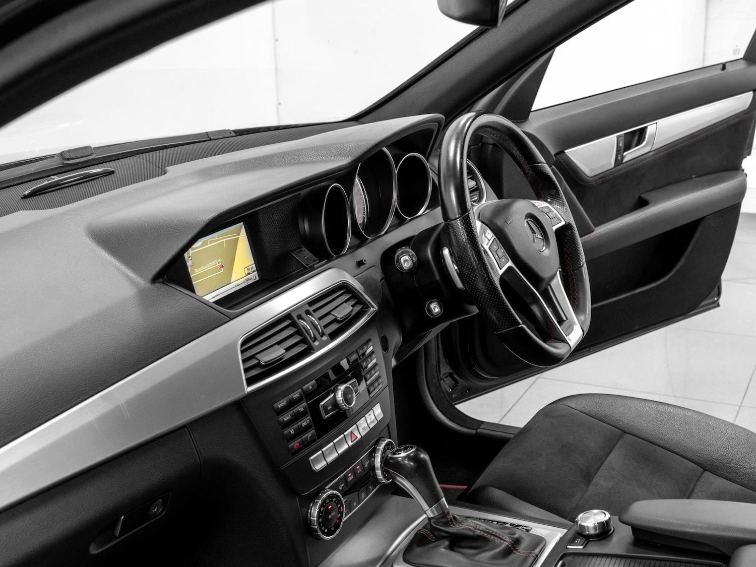 Used Mercedes-Benz C Class 2013 for sale - 76839559: Photo 37