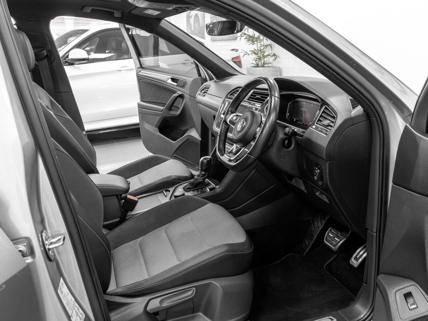 Used Volkswagen Tiguan for sale - 77752953: Photo 16