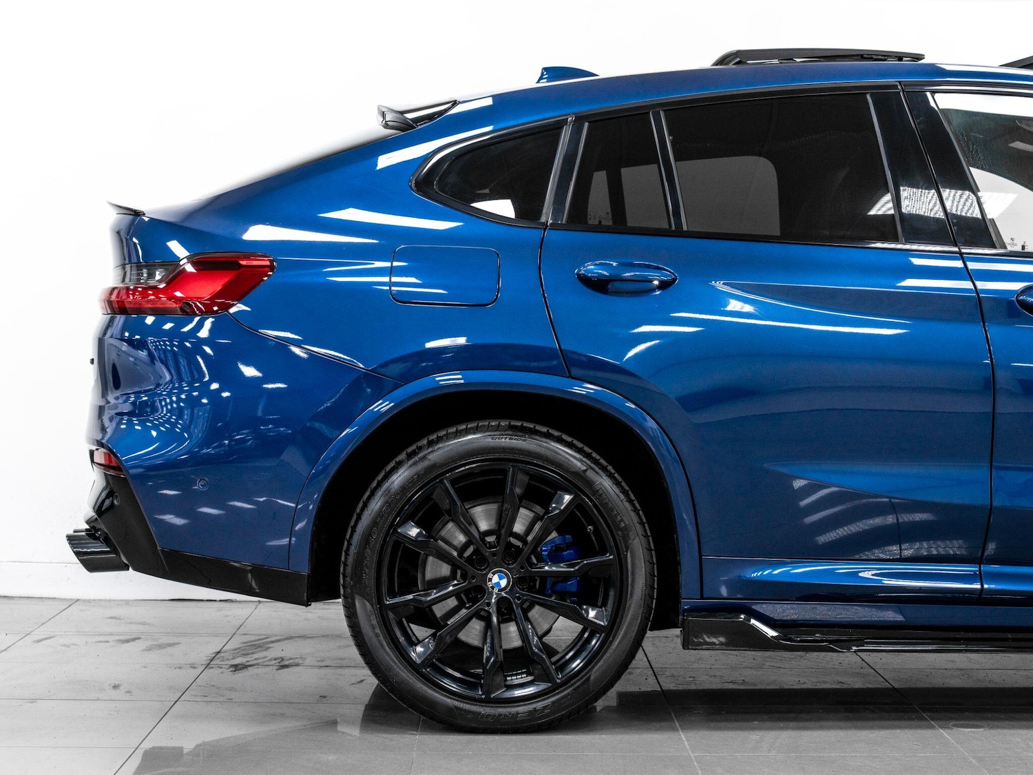 Used BMW X4 2018 for sale - 76839683: Photo 13