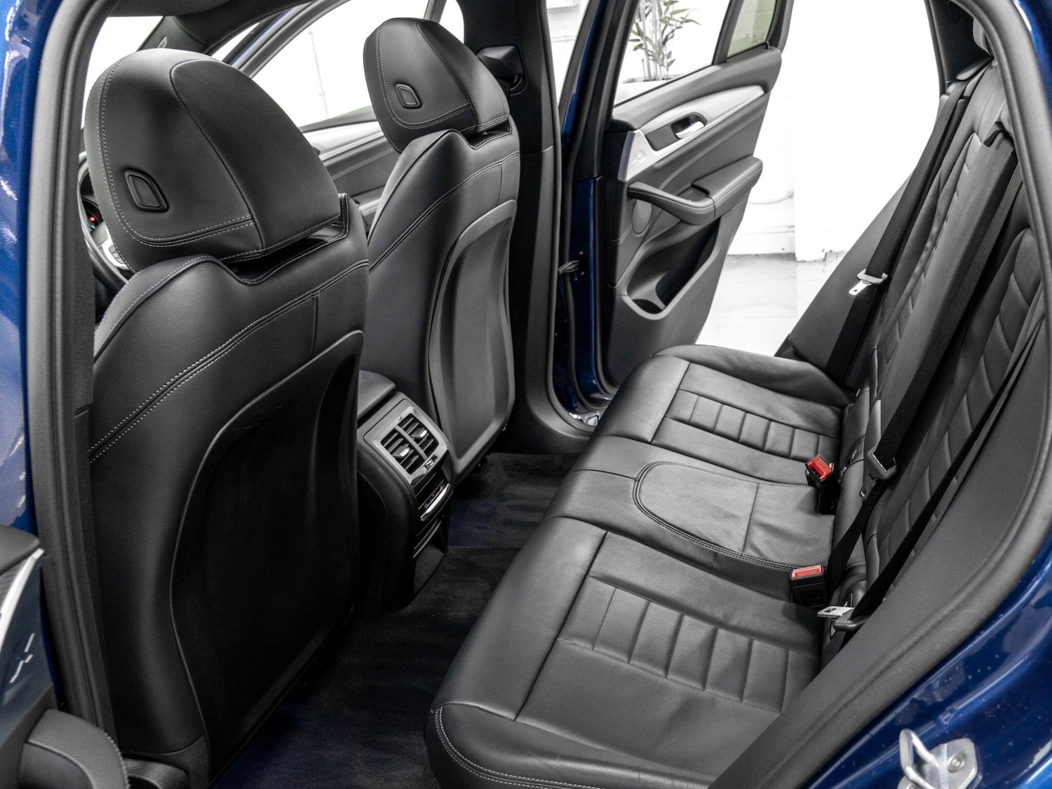 Used BMW X4 2018 for sale - 76839683: Photo 28