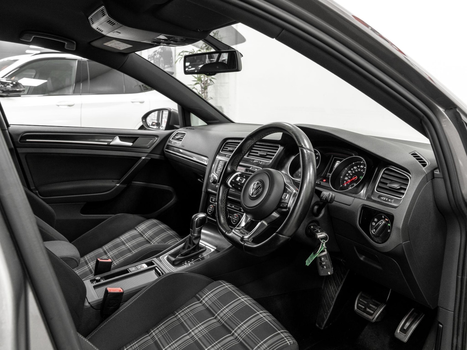 Used Volkswagen Golf 2014 for sale - 76371440: Photo 17