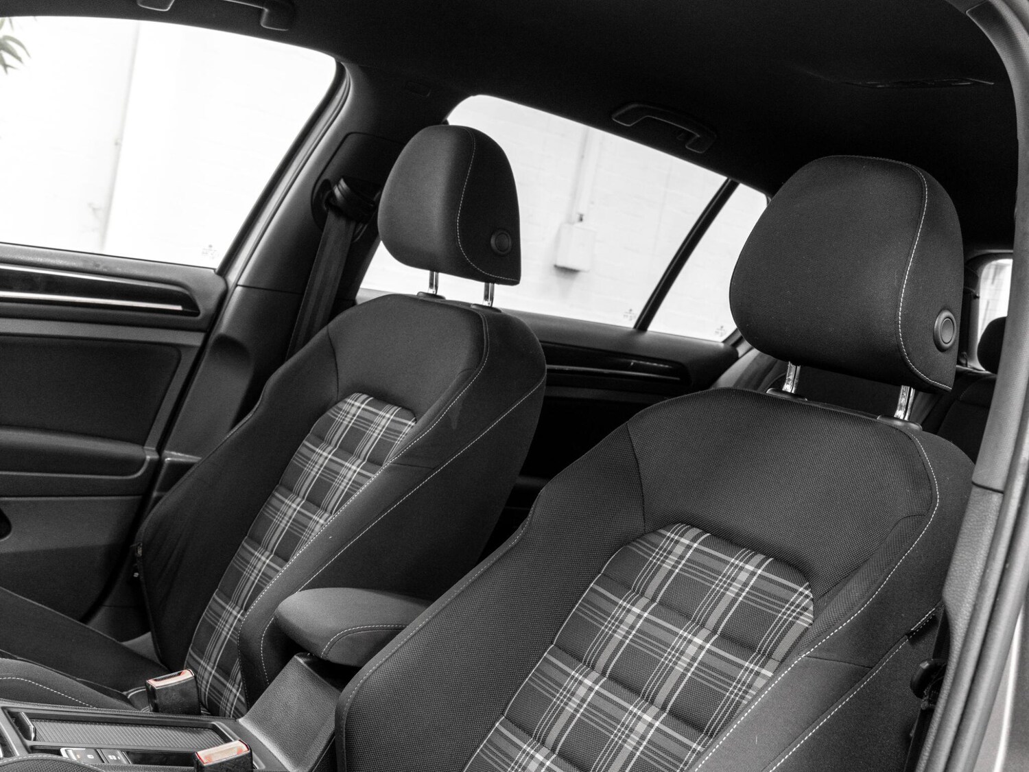 Used Volkswagen Golf 2014 for sale - 76371440: Photo 21