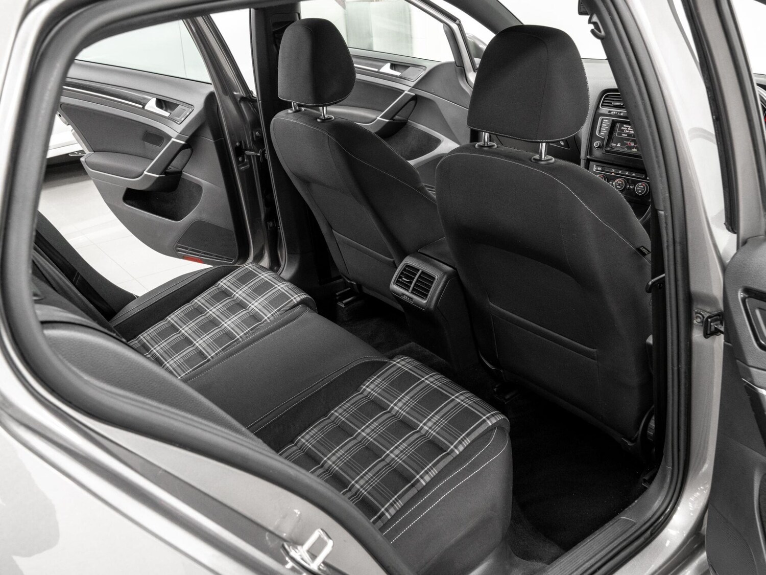 Used Volkswagen Golf 2014 for sale - 76371440: Photo 23