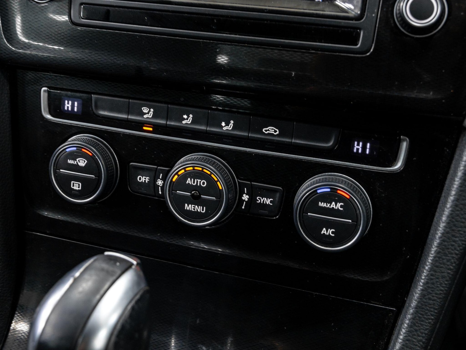 Used Volkswagen Golf 2014 for sale - 76371440: Photo 40