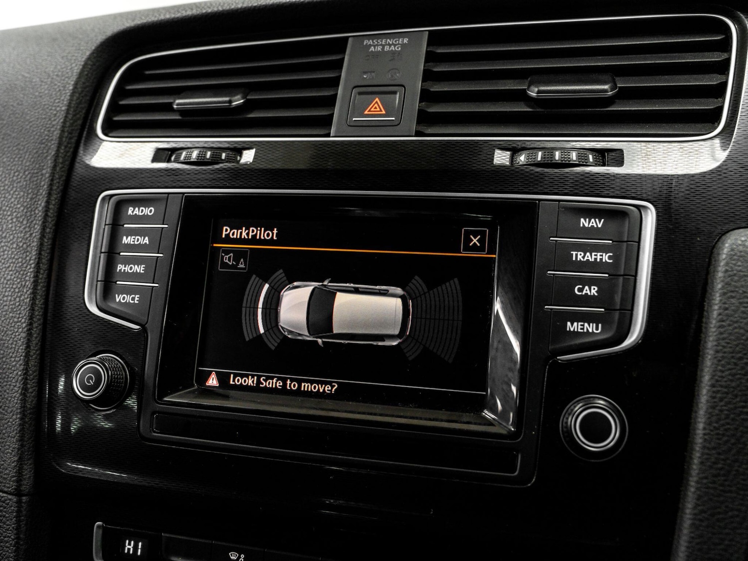 Used Volkswagen Golf 2014 for sale - 76371440: Photo 43