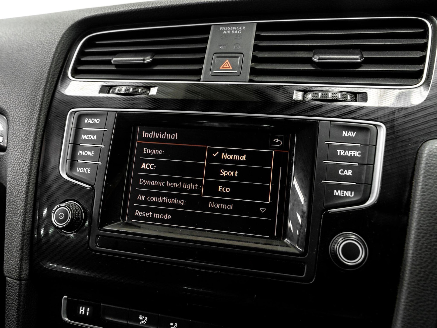 Used Volkswagen Golf 2014 for sale - 76371440: Photo 50