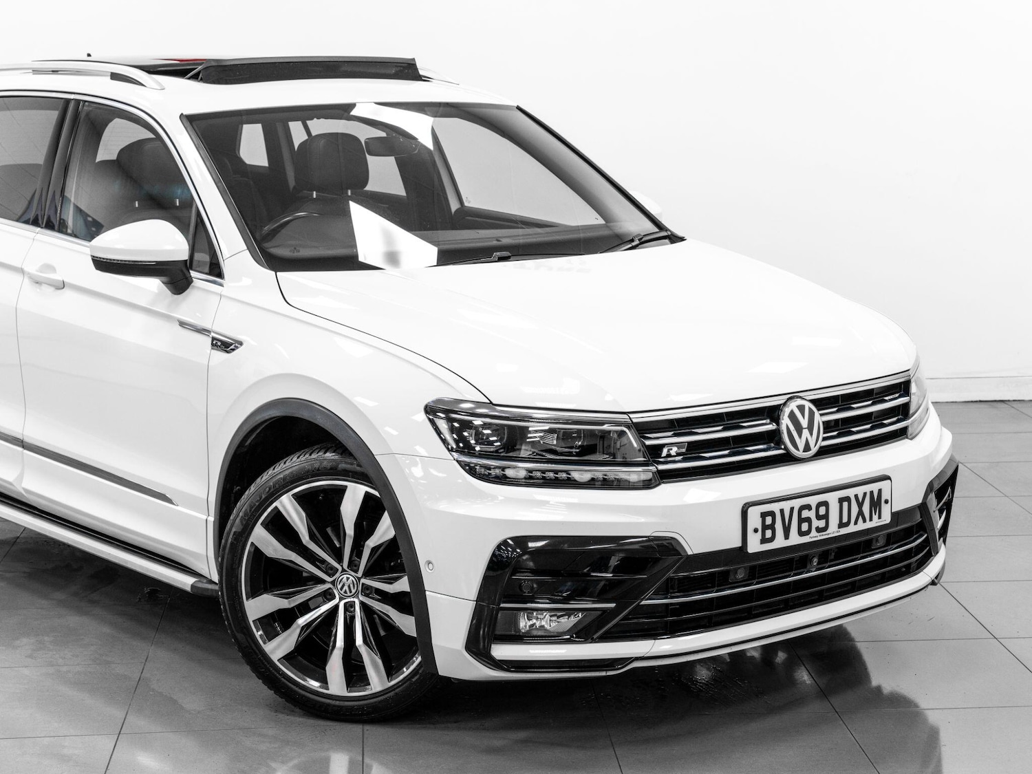 Used Volkswagen Tiguan 2019 for sale - 76743089: Photo 11