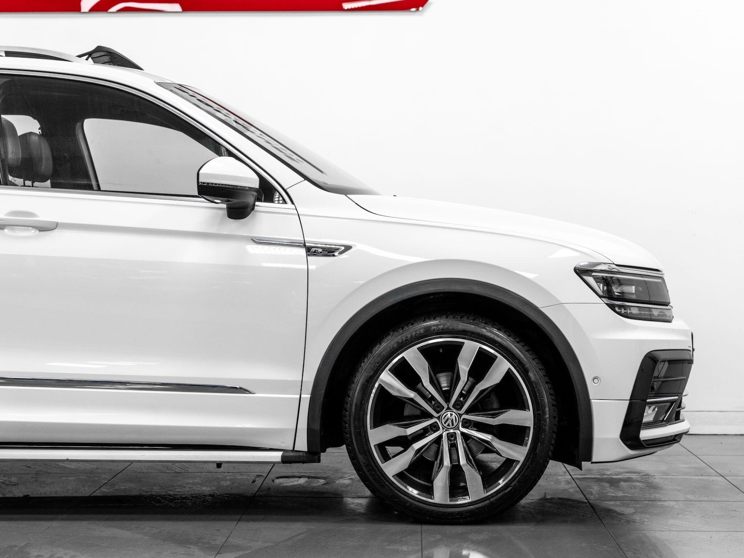 Used Volkswagen Tiguan 2019 for sale - 76743089: Photo 14