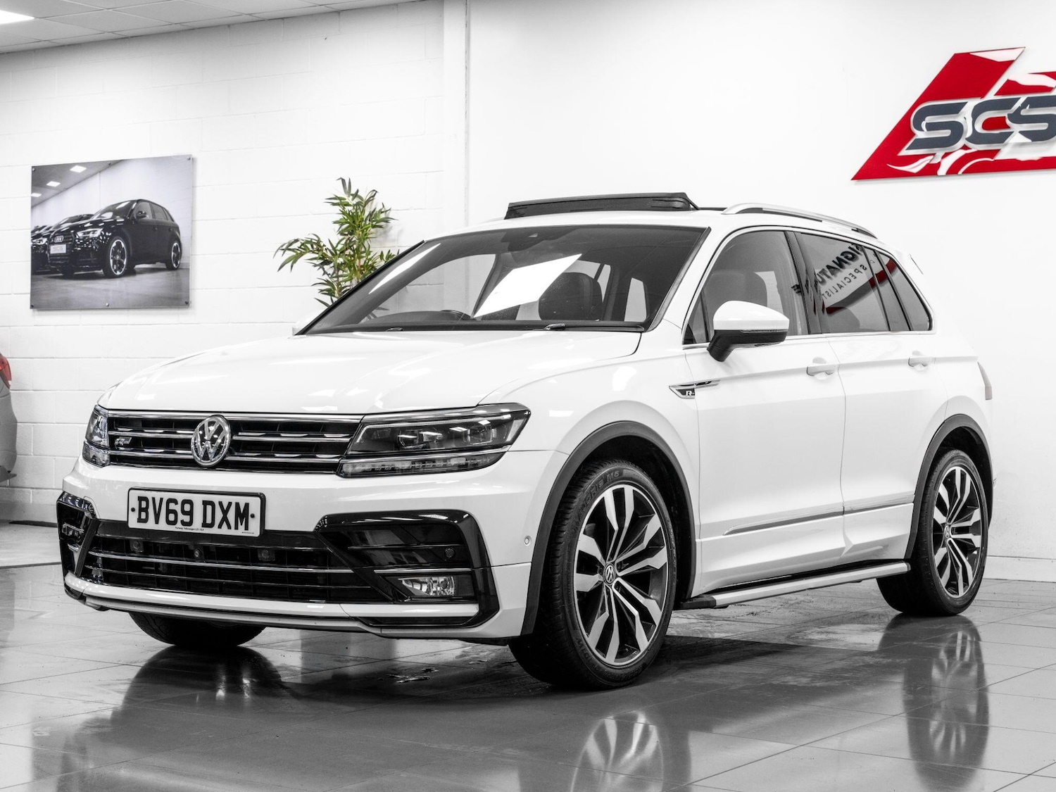 Used Volkswagen Tiguan 2019 for sale - 76743089: Photo 2