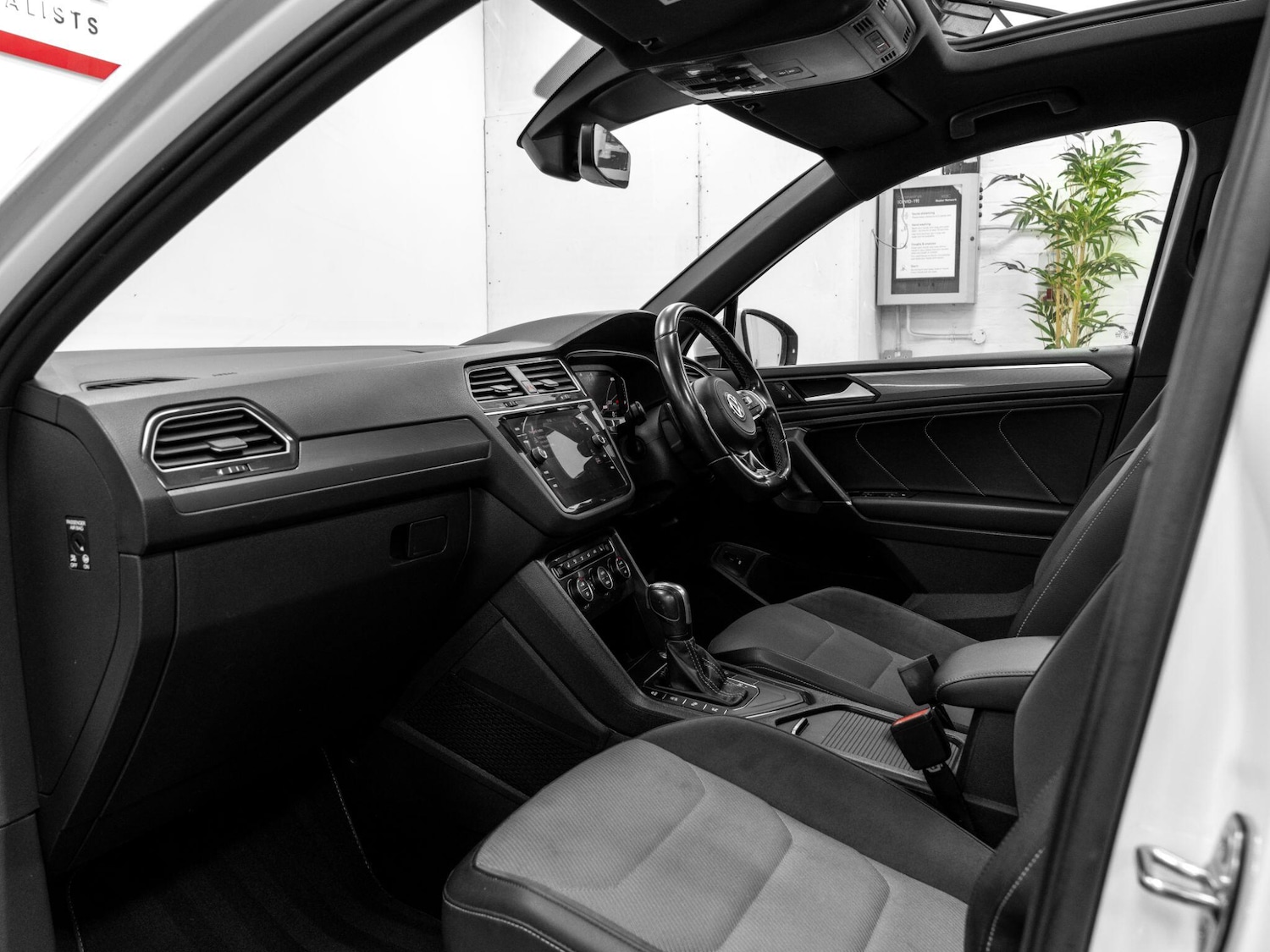 Used Volkswagen Tiguan 2019 for sale - 76743089: Photo 21