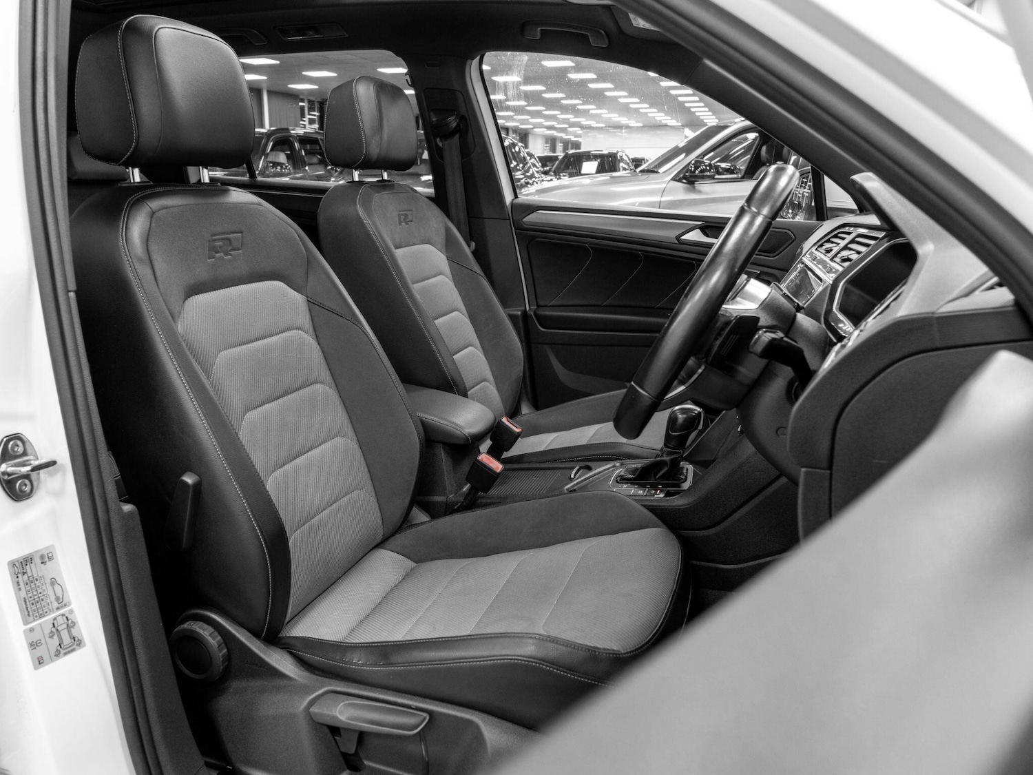 Used Volkswagen Tiguan 2019 for sale - 76743089: Photo 24