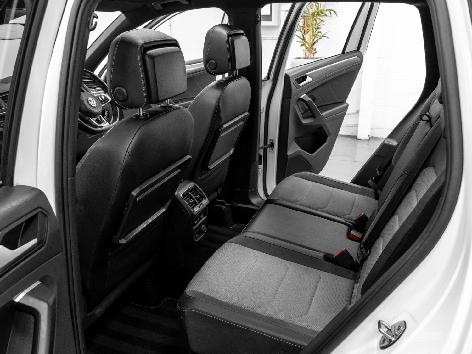 Used Volkswagen Tiguan 2019 for sale - 76743089: Photo 28