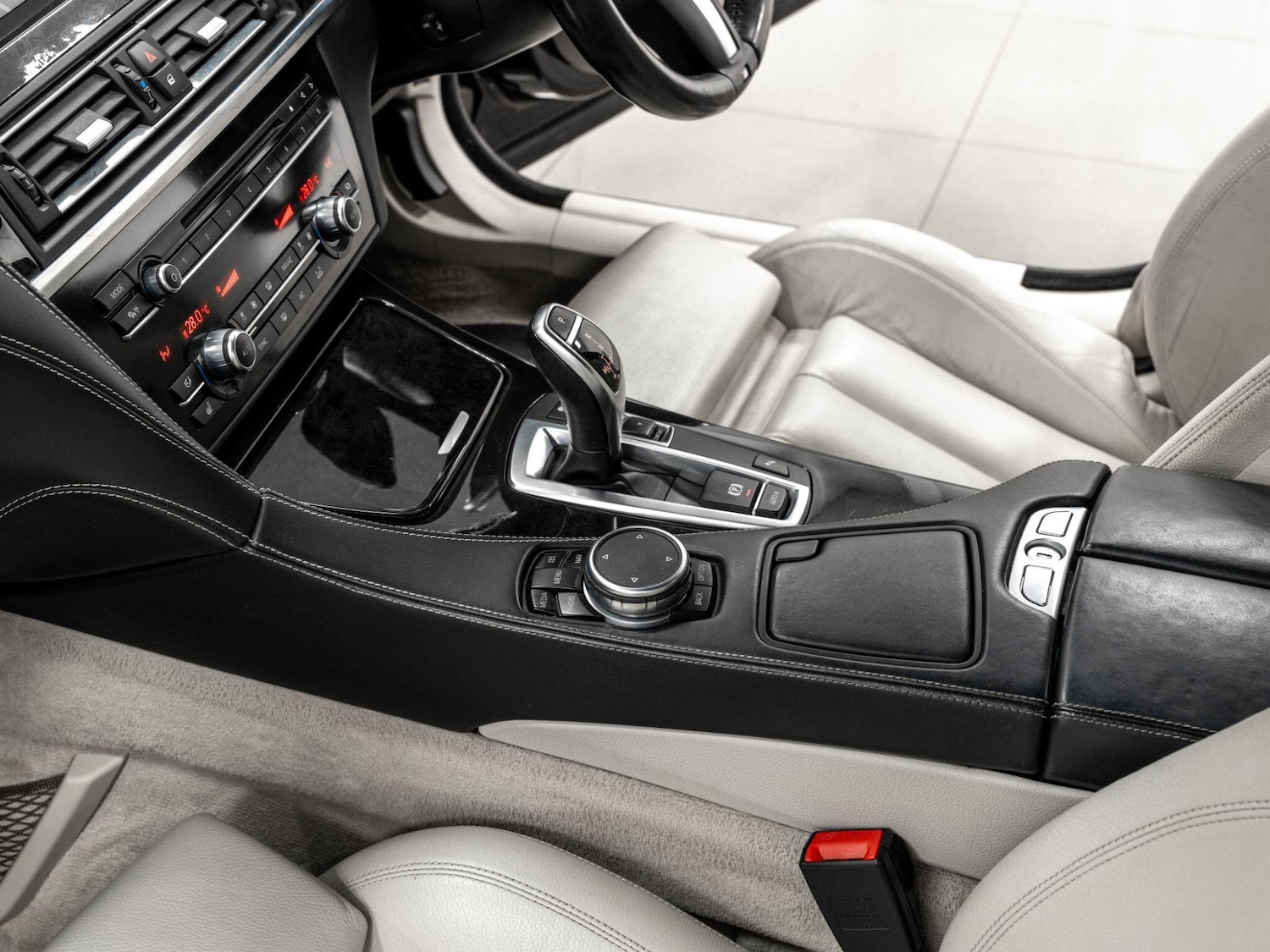 Used BMW 6 Series 2015 for sale - 76991588: Photo 38