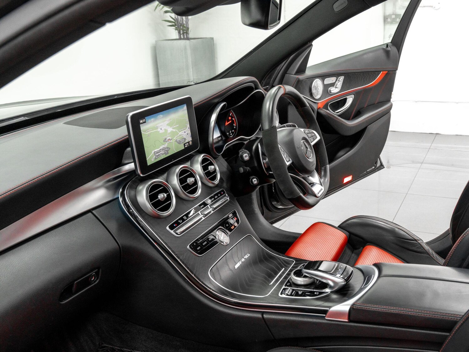 Used Mercedes-Benz C Class 2018 for sale - 77386272: Photo 45