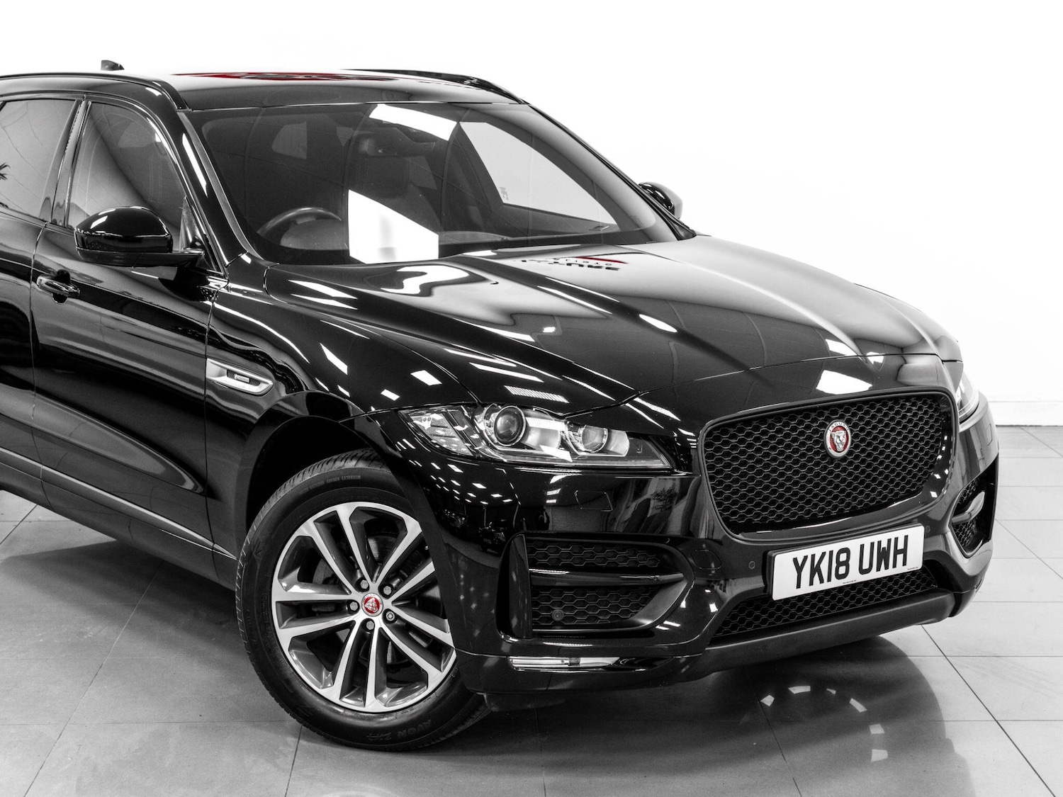 Used Jaguar F-Pace 2018 for sale - 76633986: Photo 11