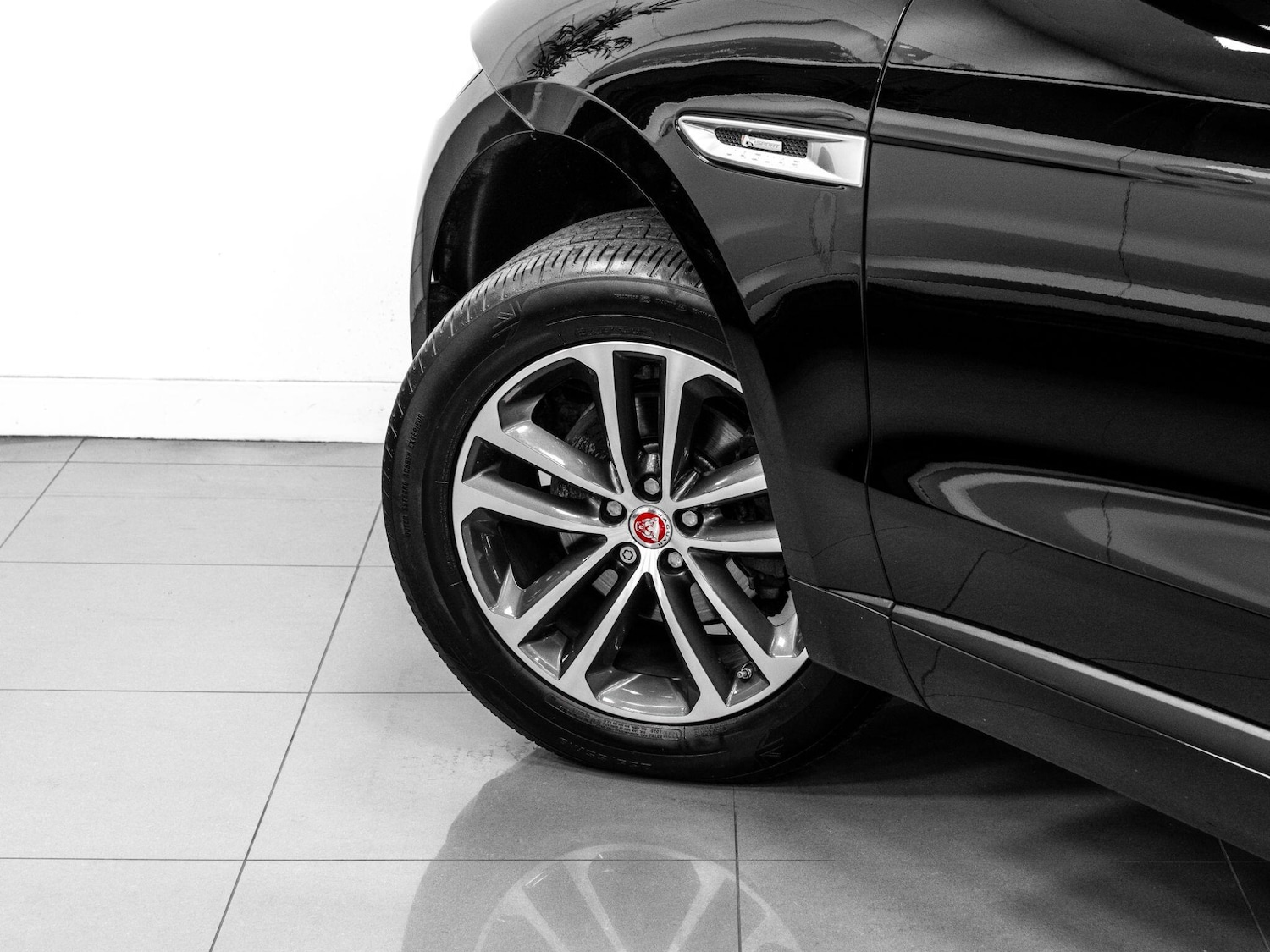 Used Jaguar F-Pace 2018 for sale - 76633986: Photo 37