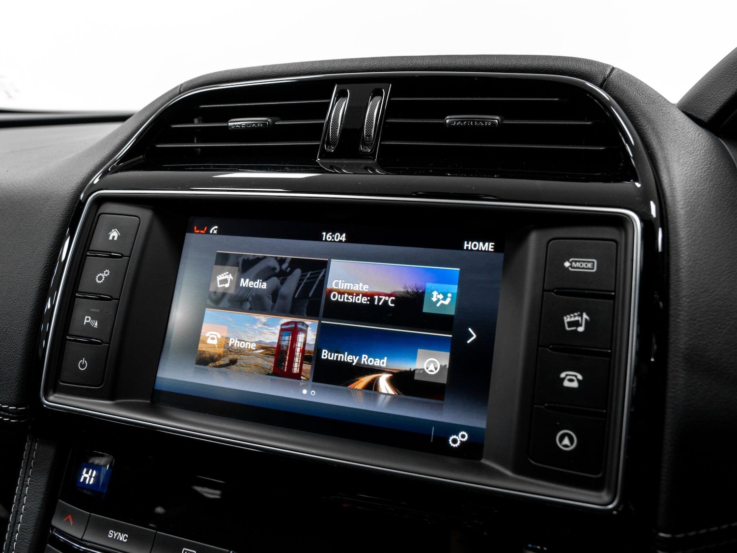 Used Jaguar F-Pace 2018 for sale - 76633986: Photo 51