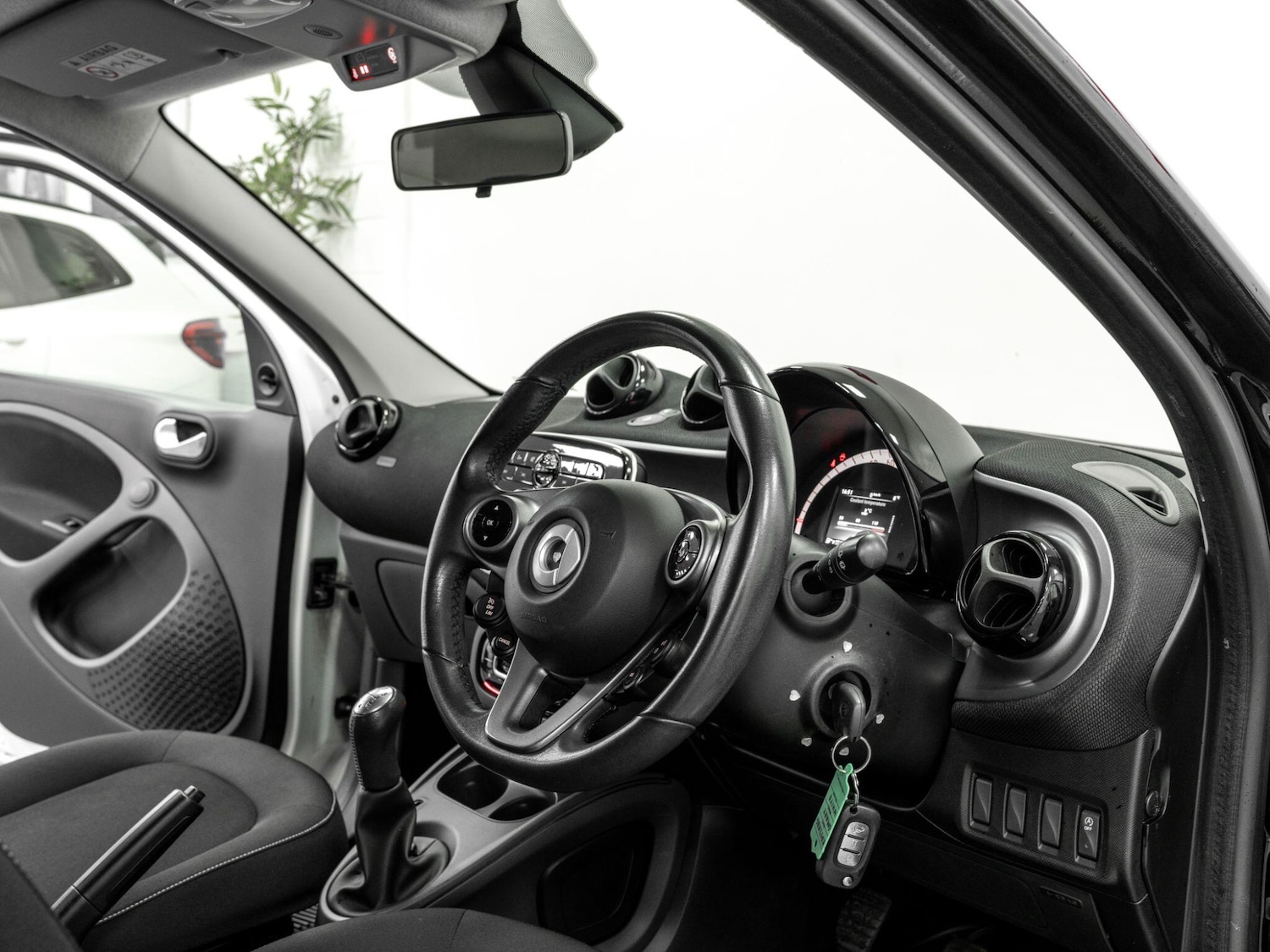 Used smart forfour 2017 for sale - 76592281: Photo 34