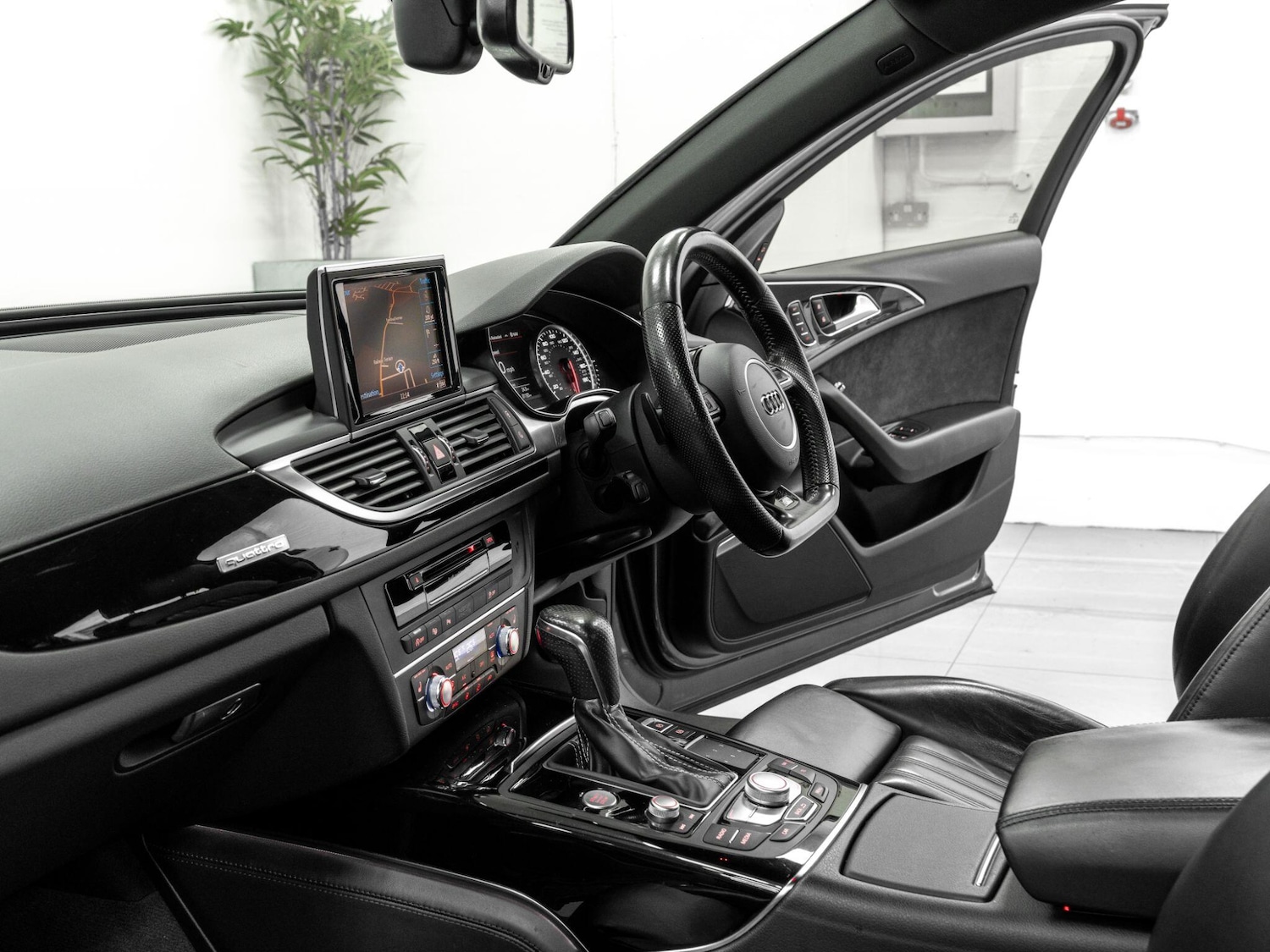 Used Audi A6 Saloon for sale - 78136023: Photo 30