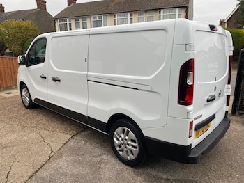 Used Nissan NV300 2020 for sale - 76363077: Photo