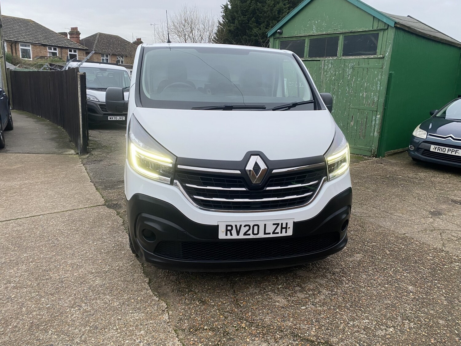 Used Renault Trafic 2020 for sale - 76924536: Photo 2