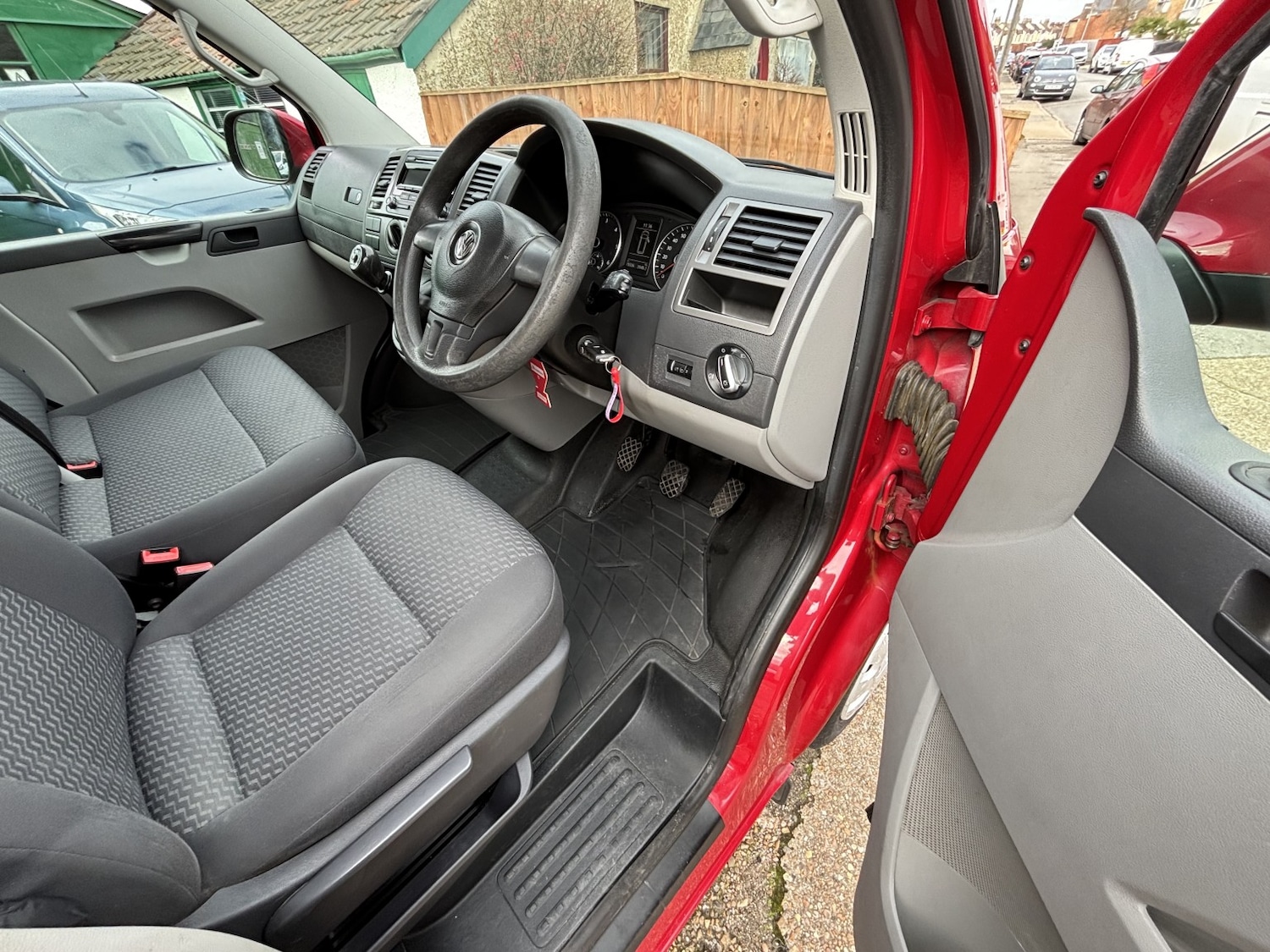 Used Volkswagen Transporter 2015 for sale - 77707317: Photo 10