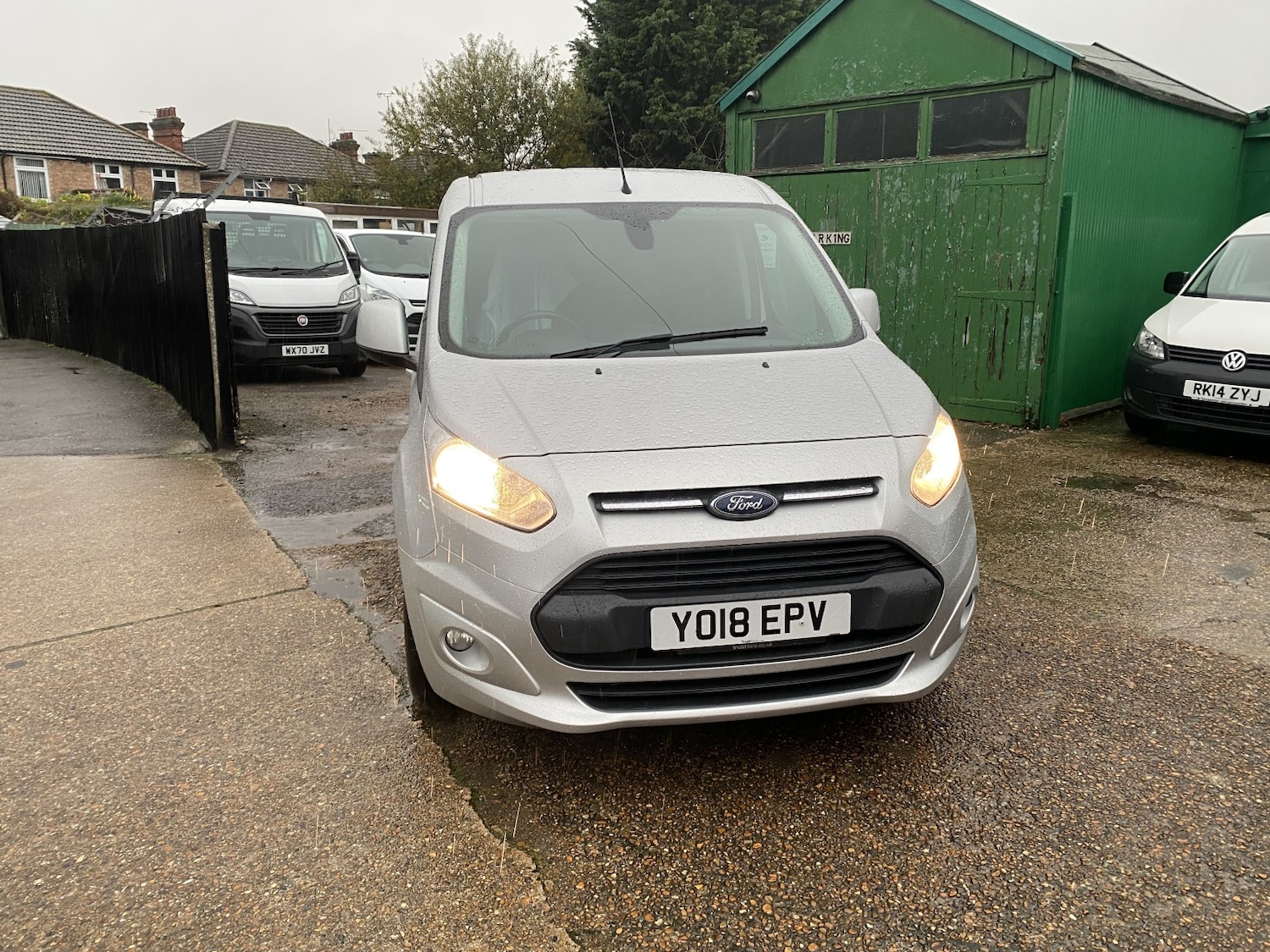 Used Ford Transit Connect 2018 for sale - 76605650: Photo 2