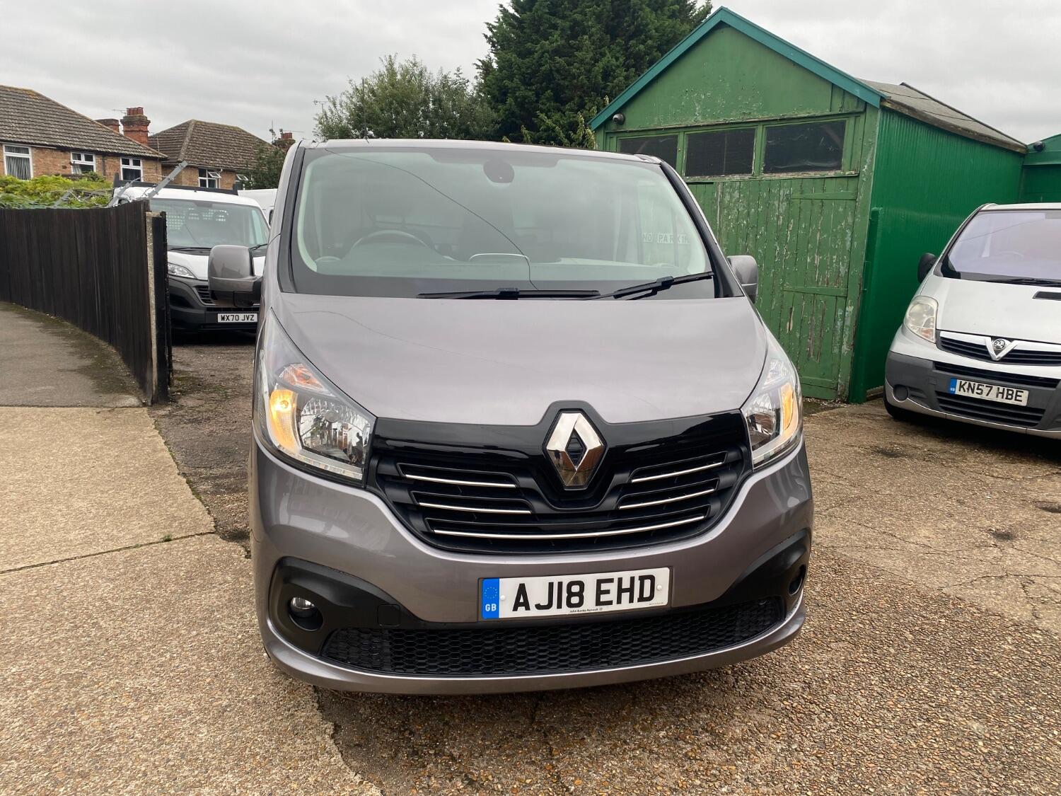 Used Renault Trafic 2018 for sale - 76363081: Photo 2
