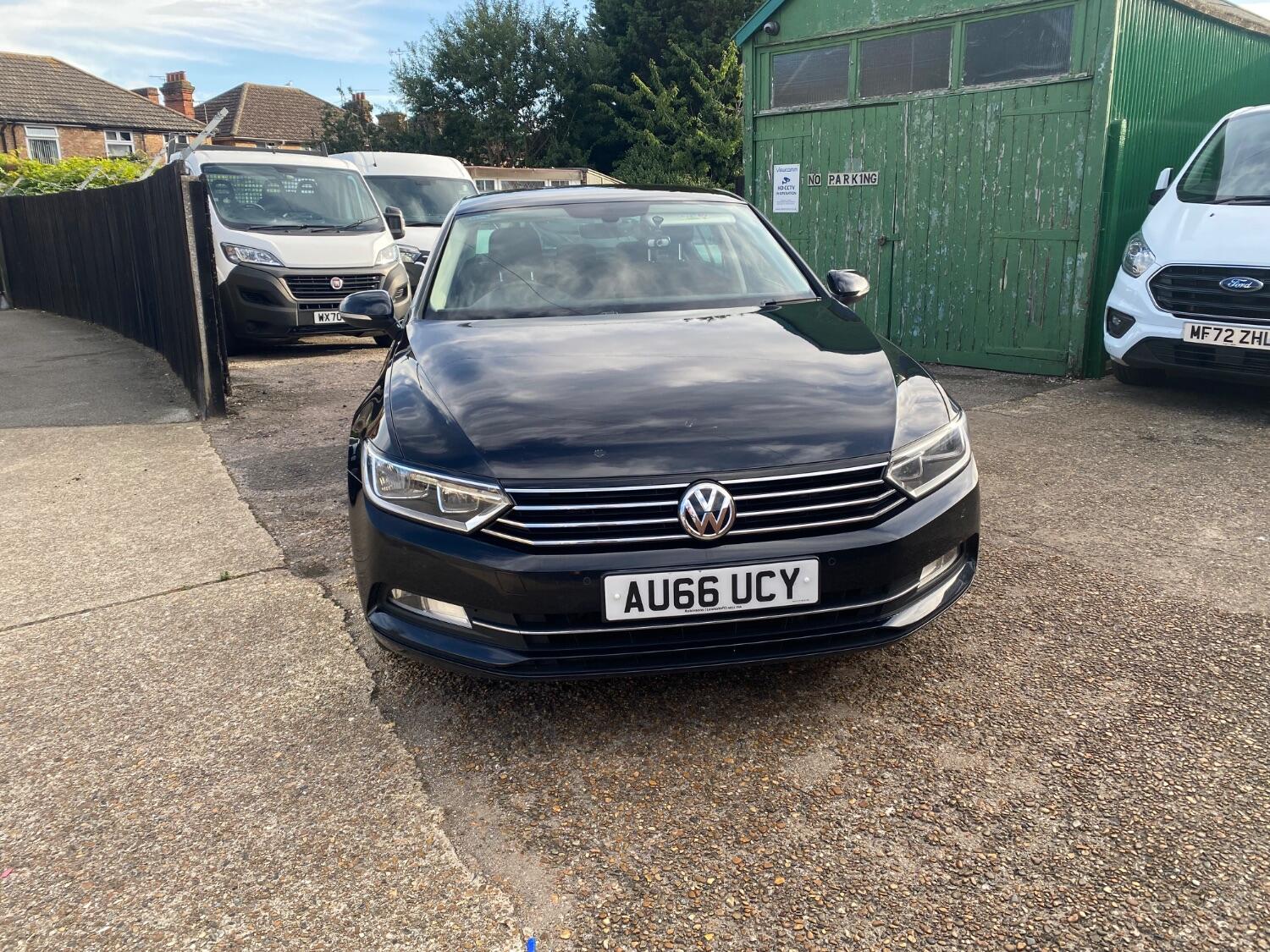 Used Volkswagen Passat 2016 for sale - 76170442: Photo 2