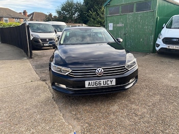 Used Volkswagen Passat 2016 for sale - 76170442: Photo 2