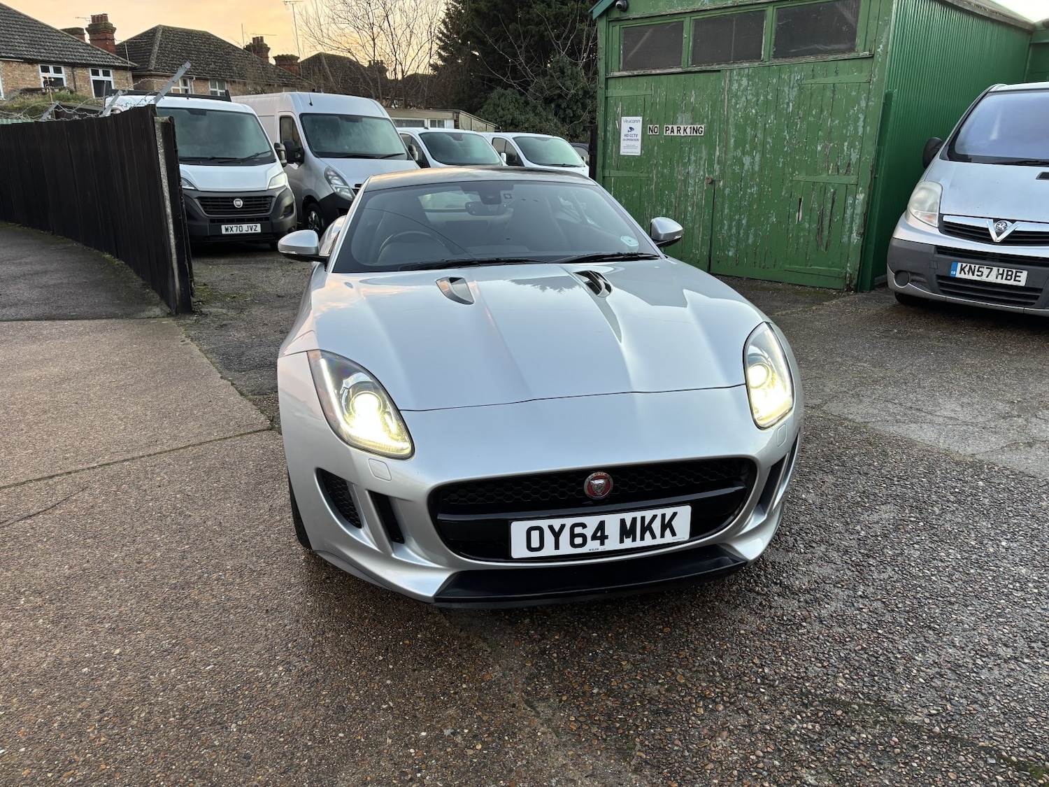 Used Jaguar F-Type 2014 for sale - 77179745: Photo 2