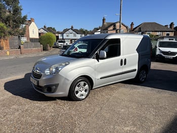 Used Vauxhall Combo 2016 for sale - 79731973: Photo