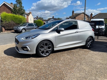 Used Ford Fiesta Van 2020 for sale - 75667979: Photo