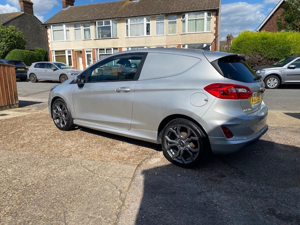 Used Ford Fiesta Van 2020 for sale - 75667979: Photo 4