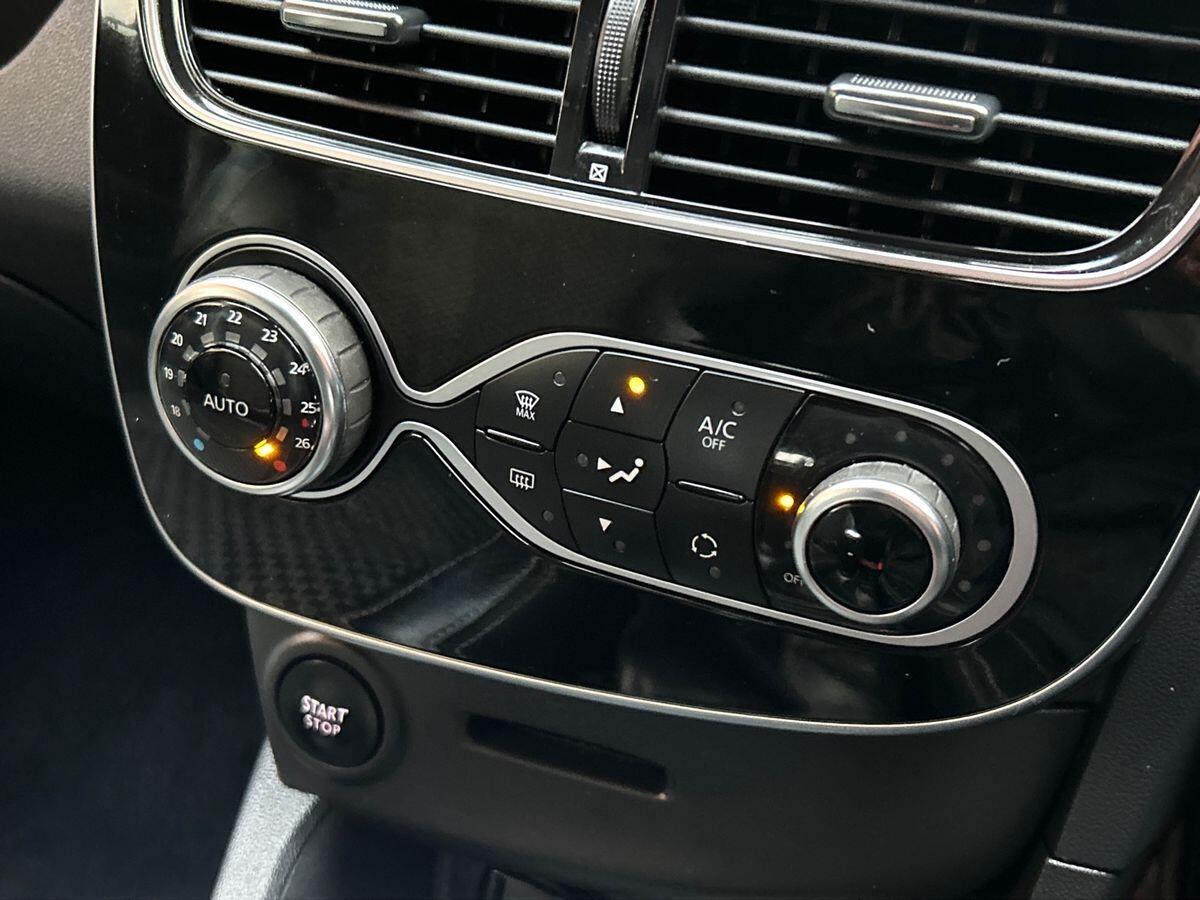 Used Renault Clio 2019 for sale - 76836328: Photo 23