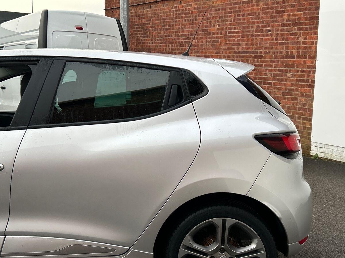 Used Renault Clio 2019 for sale - 76836328: Photo 32