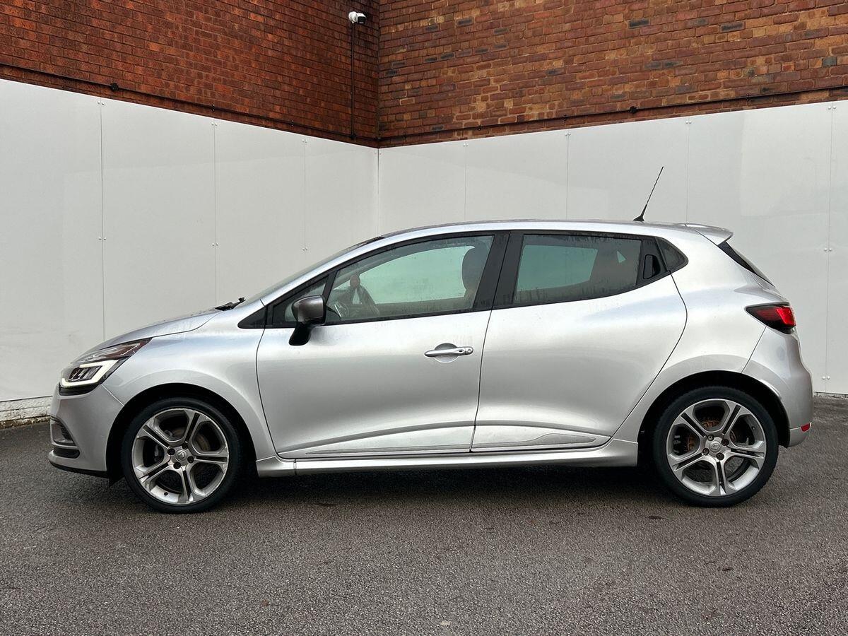Used Renault Clio 2019 for sale - 76836328: Photo 4