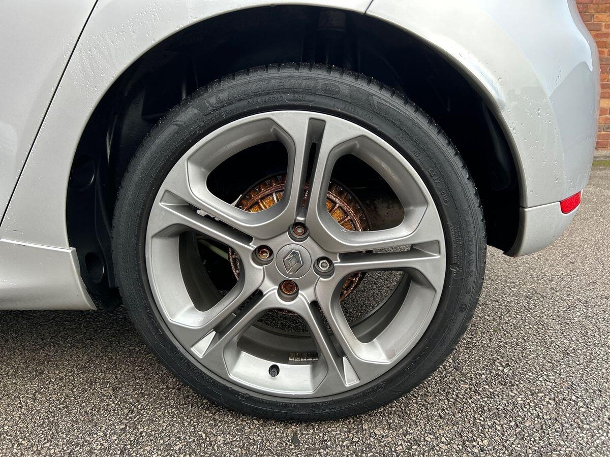 Used Renault Clio 2019 for sale - 76836328: Photo 8